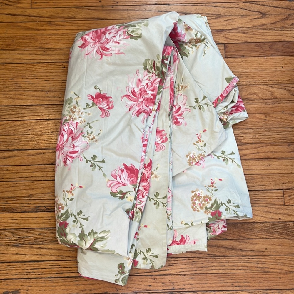 Pottery Barn Sage green Floral Duvet Cover and set of shams/pillow covers
